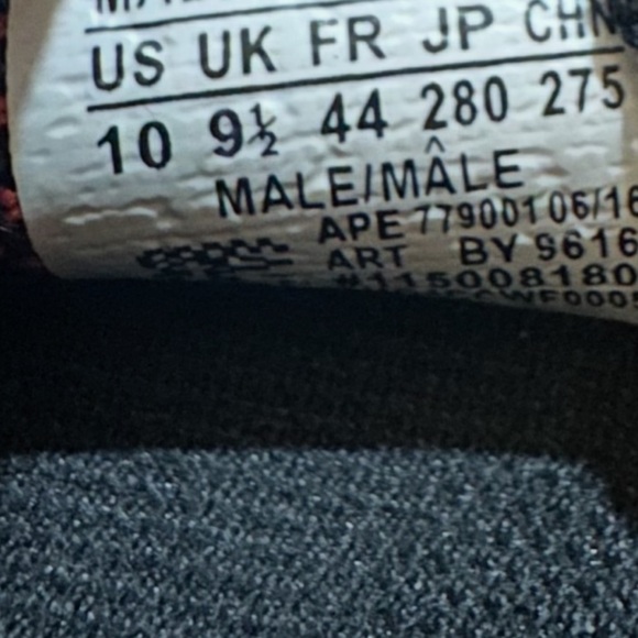 Men’s size 10 Adidas Yeezy Sneakers SPLY-350 Boost V2 Black and Red - Picture 11 of 13